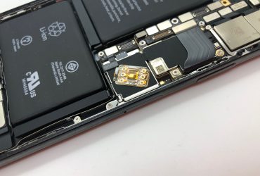 Выпаять чип Rsim из Iphone 11 11 pro