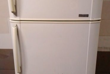 Холодильник Samsung RT-38 DVPW