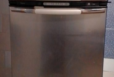 Холодильник Whirlpool ARC 4030 IX