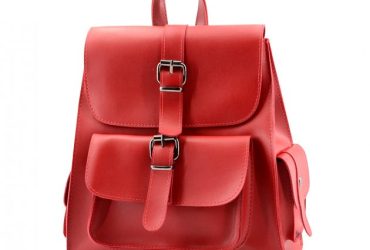 Продам рюкзак жіночий червоний з екошкіри, гарна якість.