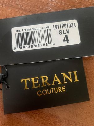 Сукня в стилі baby doll, бренд Terani.