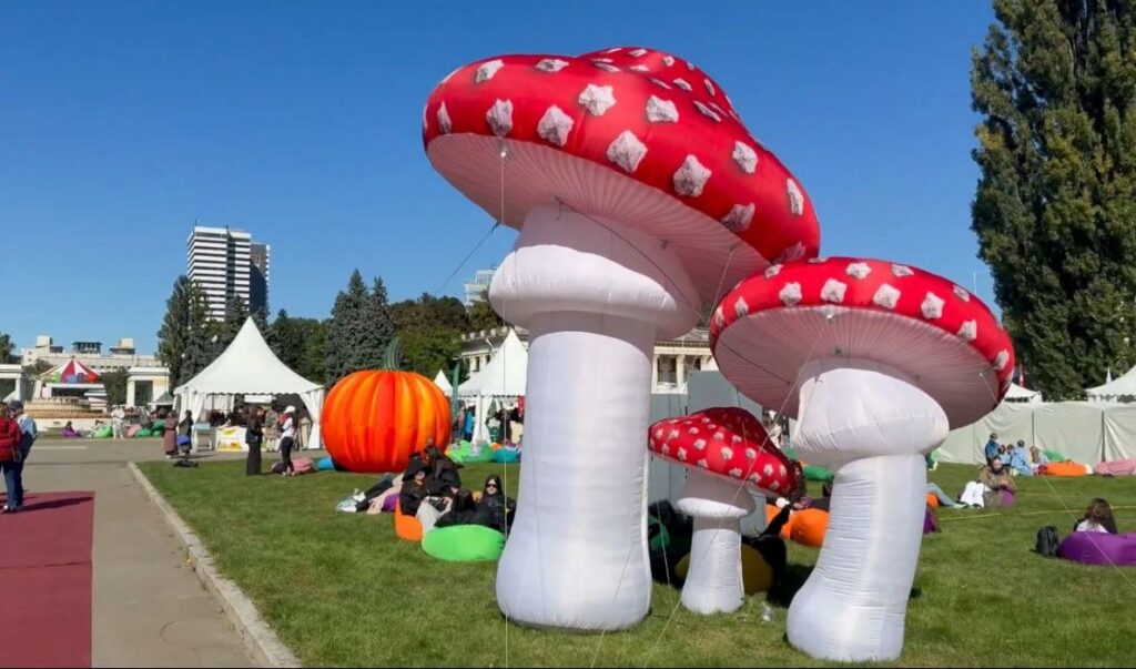 Декорации улиц надувные для оформления сцены, рекламы