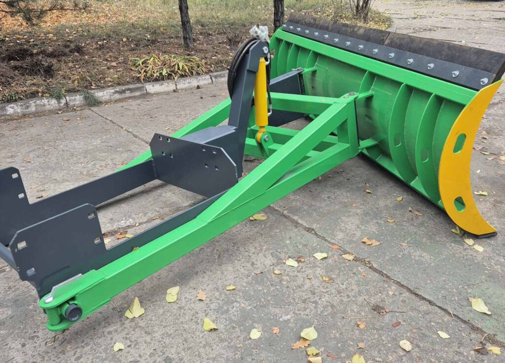 Бульдозерний відвал (лопата) до тракторів МТЗ, ЮМЗ, Т-150, Т-40