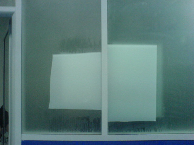 Поклейка плівки на скло, тонування скла плівками