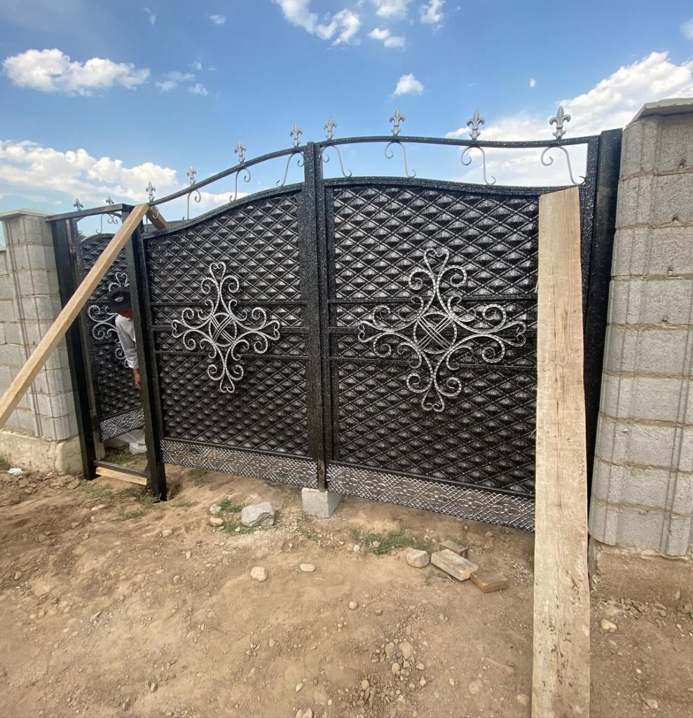 Металлические ворота в Кривом Роге