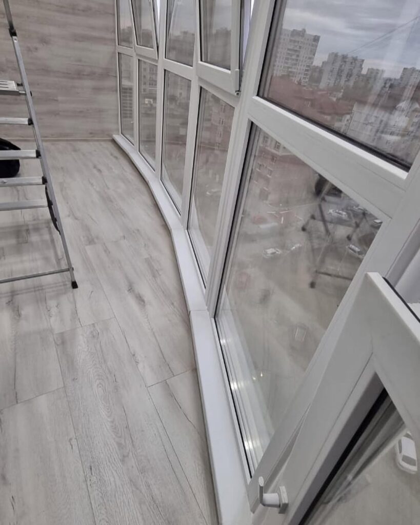 Застеклить балкон под ключ Кривой Рог